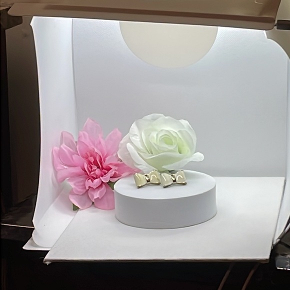 Cream White Enamel Bow Stud Earrings - Picture 8 of 9